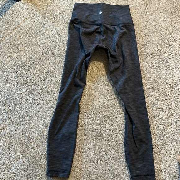 Lululemon Wunder Under 25” leggings size 4 - Picture 2 of 4